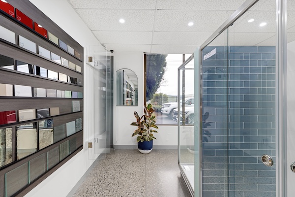 glazier showroom in Kyneton of Macedon Ranges Glass